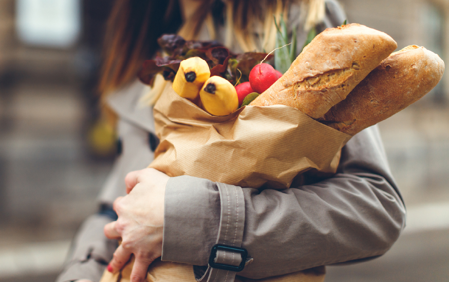 woman grocery shopping