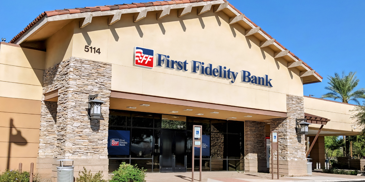 Gilbert, Arizona - First Fidelity Bank - Gilbert Gateway Branch