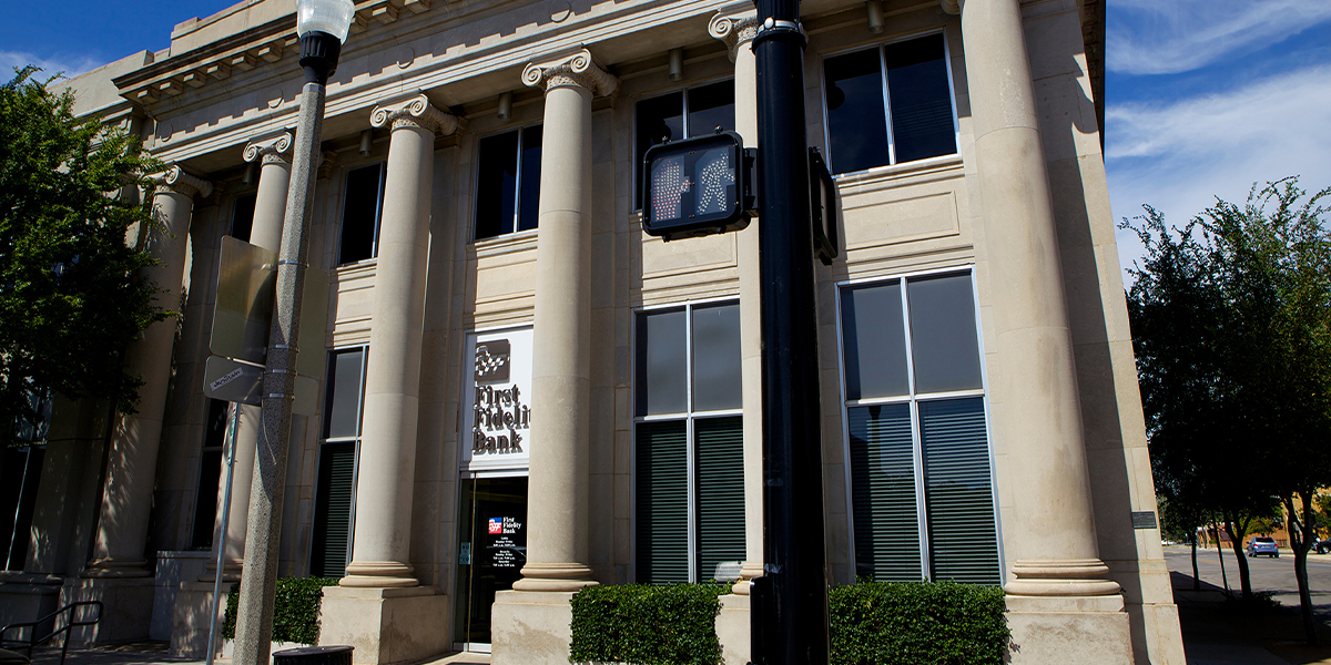 Banks - Norman, Oklahoma, First Fidelity Bank - 131 E Main St, Norman, OK 73069